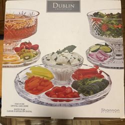 Crystal 4-in-1 Cake Dome / Serving Set – Never Used