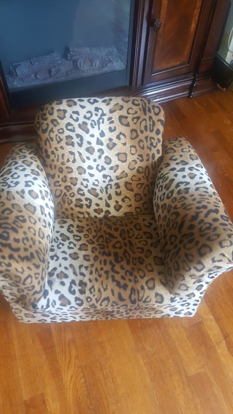 Leopard print rocker chair for kids
