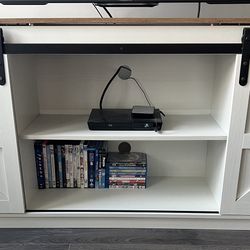 TV Stand (CASH ONLY