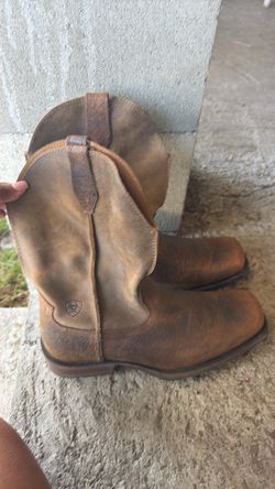 Ariat boots $150 size 9.5