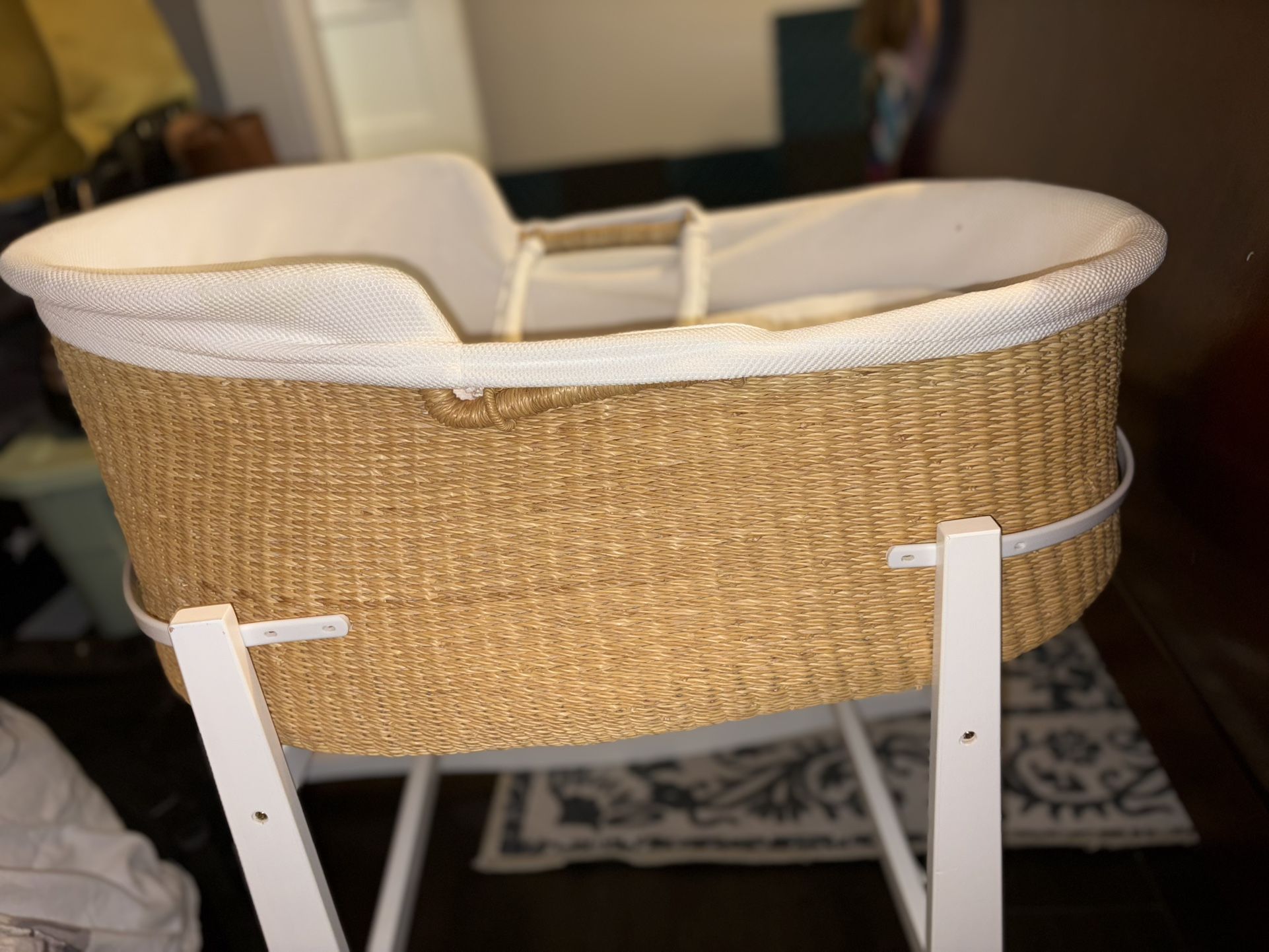 Design Dua Bassinet