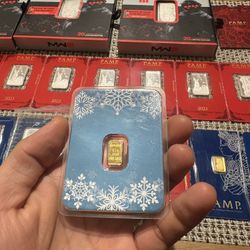 Apmex Holiday Half Gram Pure Gold Bar