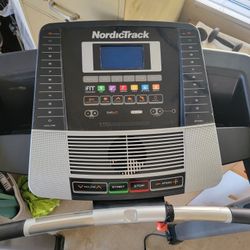 Nordictrack C700 Treadmill (For Parts)