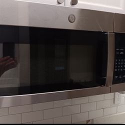 GE MICROWAVE STAINLESS (Over-the range)