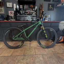 Deity Cryptkeeper Dirt Jumper