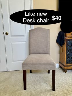 Like new Parsons Desk living room or dining Chair