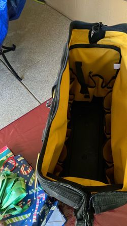 Dewalt 20” tool bag