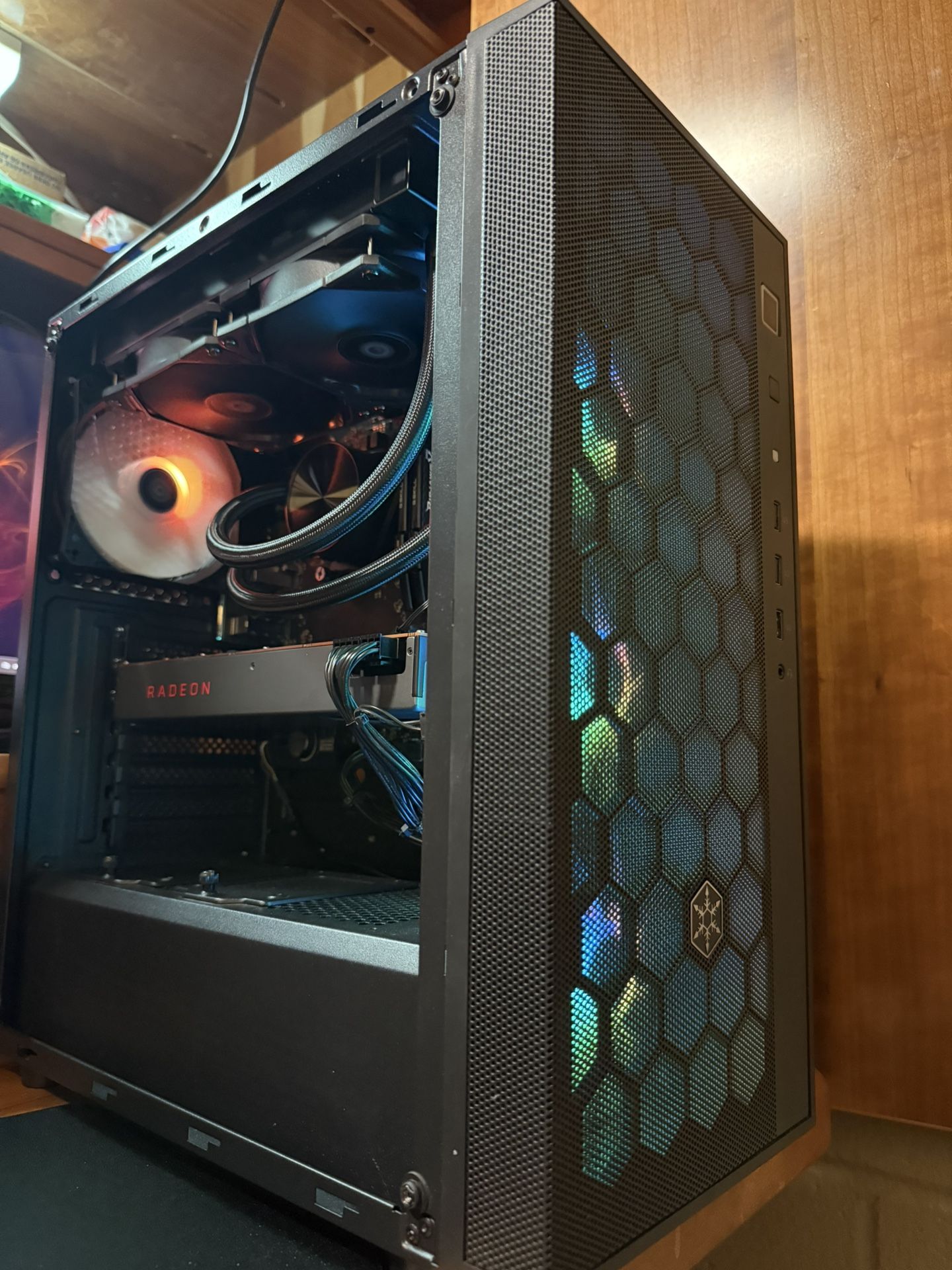 GAMING PC ! Ryzen 7 + 1.5 TB of Storage + 32GB of RAM + WIFI