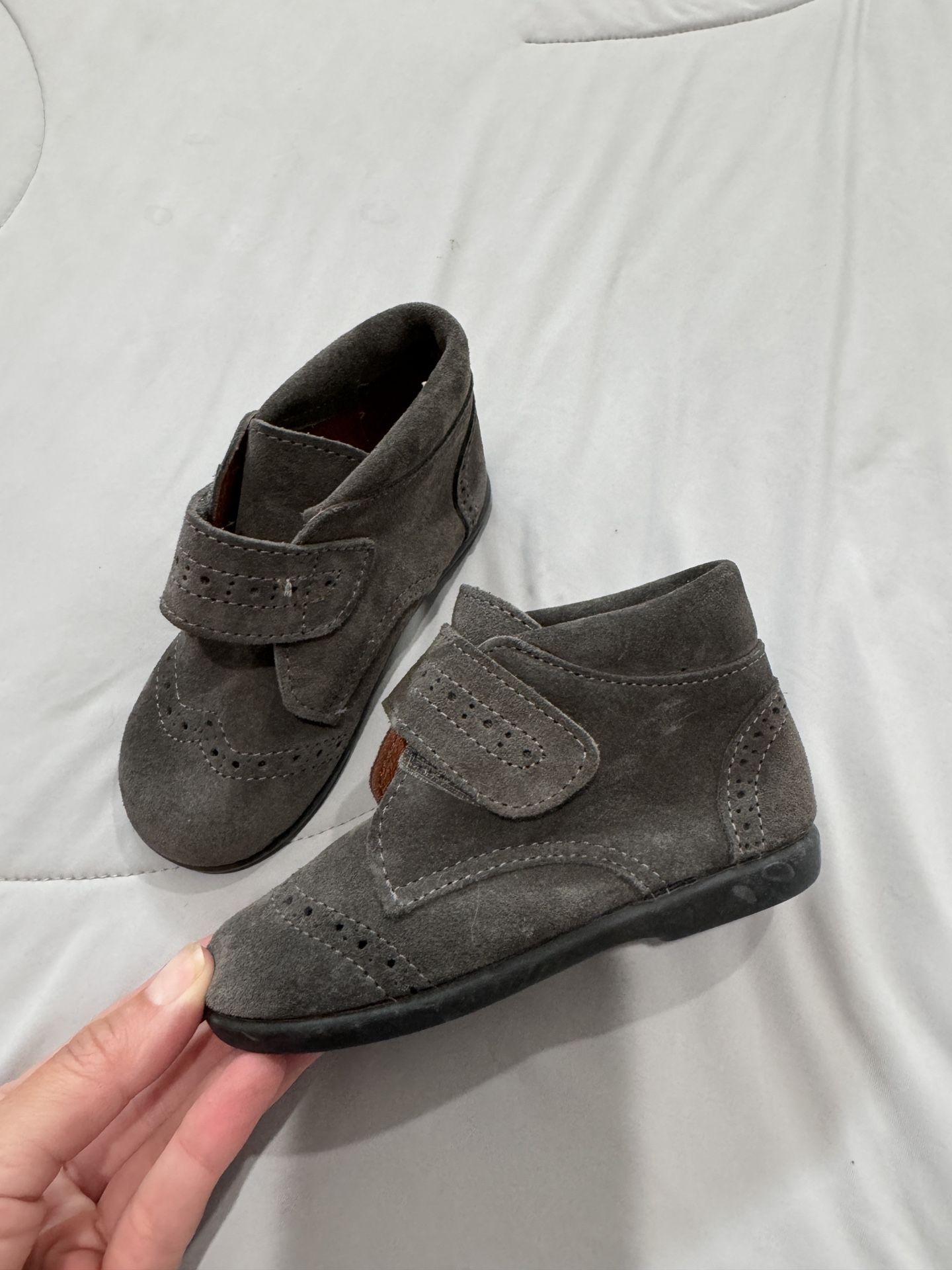 Brand New Shoes Size 8.5. Unisex