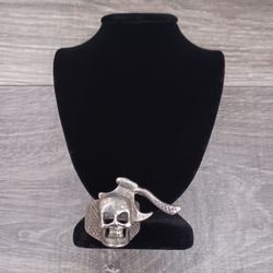 Gothic Style Skull 💀 Axe 🪓 Ring