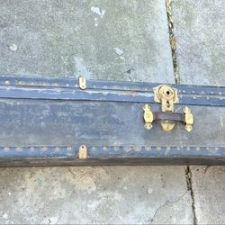 Vintage - Big Tool Box