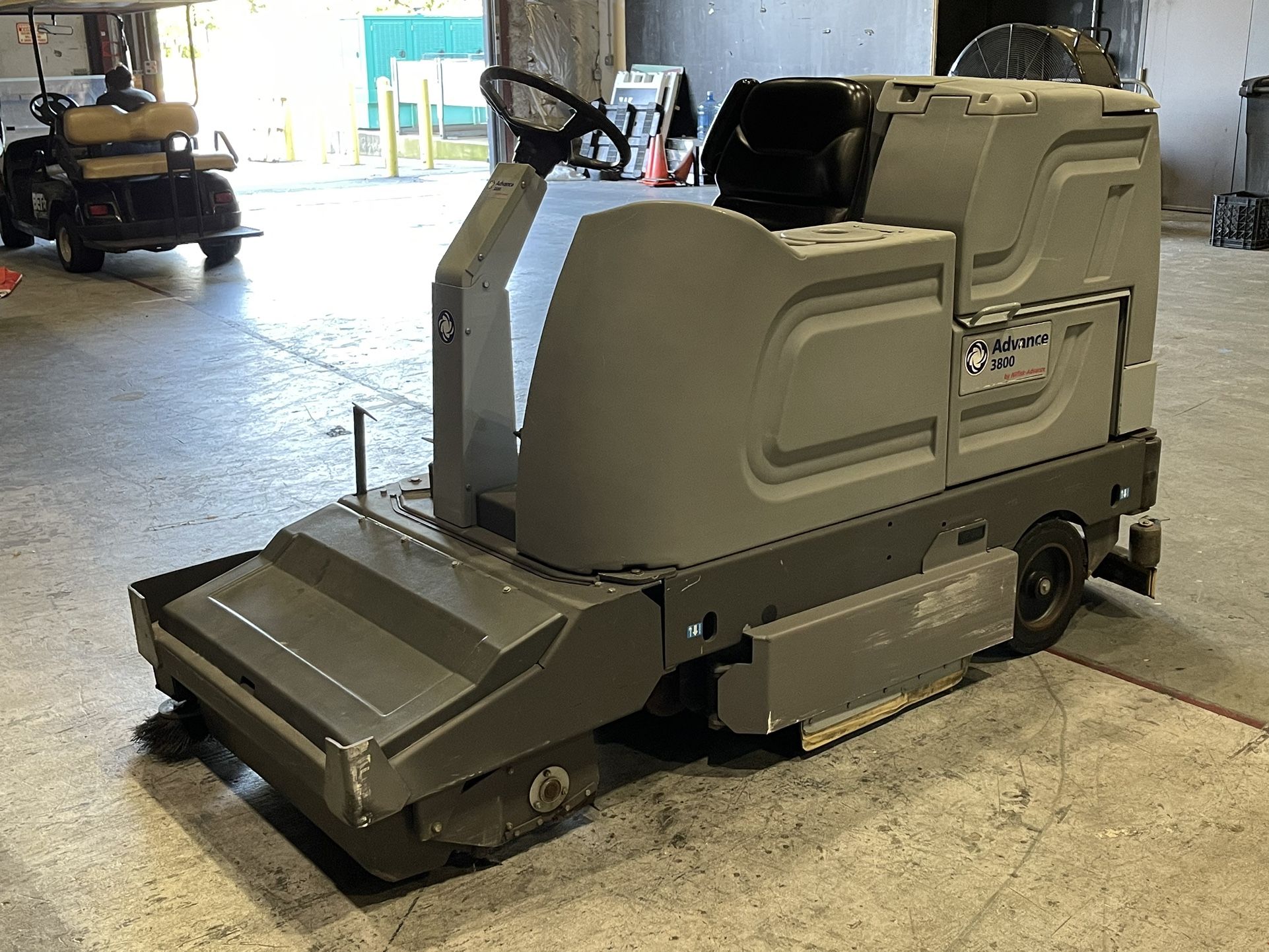 Floor Scrubber/Sweeper