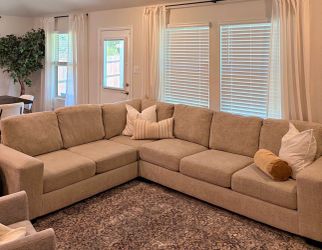 LARGE COMFORTABLE SECTIONAL