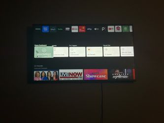 2023 4k LG smart TV 55 inch w/ wall mount