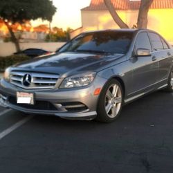 2011 Mercedes Benz C300