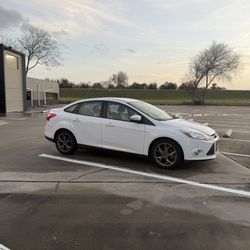 Ford Focus SE Leather Seat 2013