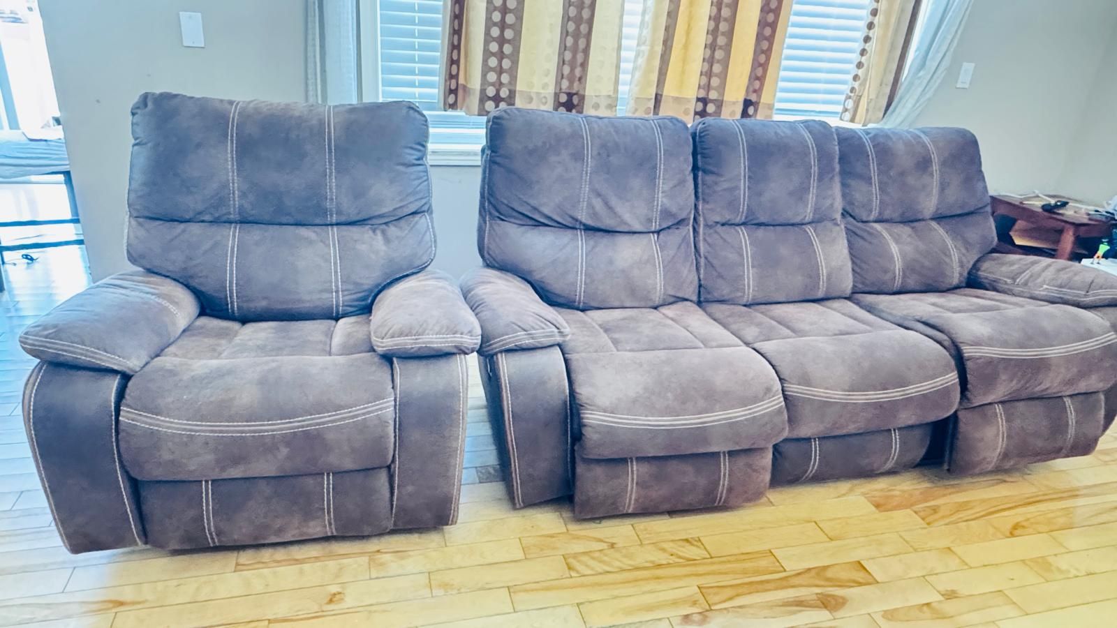 Ultimate Comfort Meets Style: Electric Reclining Sofa with Manual Recliner + Rocker