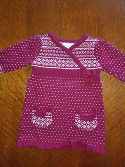 Holiday dress size 6/9 months