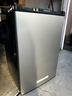 Stainless Steel Mini Fridge With Mini Freezer