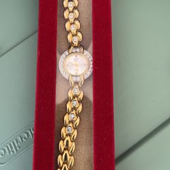 White Diamond Elizabeth Taylor watch