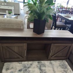 Farmhouse Tv Stand 