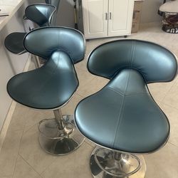 Set of 3 barstools