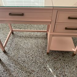 Girls bedroom set nightstand (2) and desk