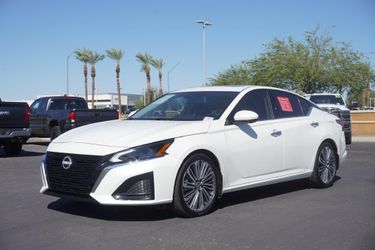 2025 Nissan Altima