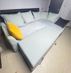Sectional couch w/ storage