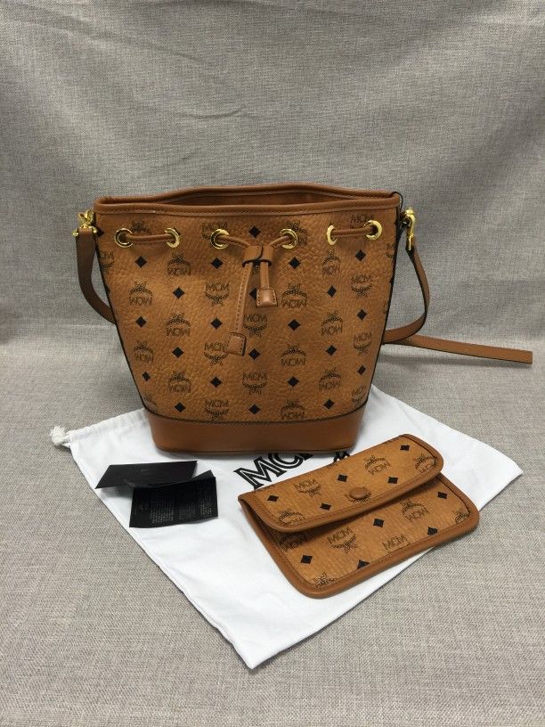 MCM Dessau Drawstring Bag in Visetos Size Medium
