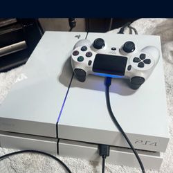 White Edition PS4 and Controller 