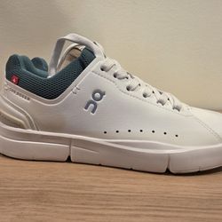 NYC Mode On The Roger White And Green - Brand New - 6W