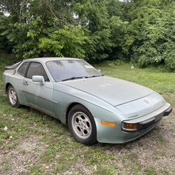 1985 Porsche 944 