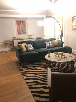 87” Hilliard Rolled Arm Sofa in Green Velvet