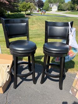 Boraam Augusta Swivel Stool Set (2)