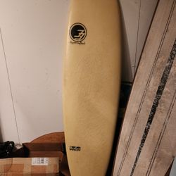 Surfboard 6' 6"