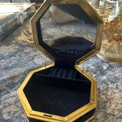 💎 Vintage Velvet Blue Jewelry Box 