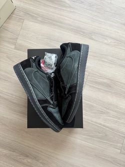 Size 12 men jordan 1 low retro