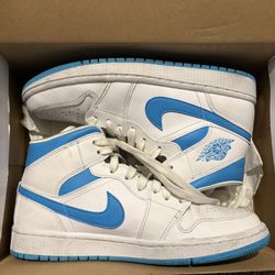 Women’s Air Jordan 1 Mid Shoes