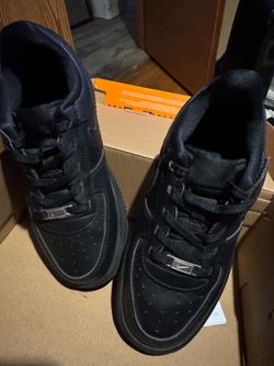 Nile shoes  size 1.5