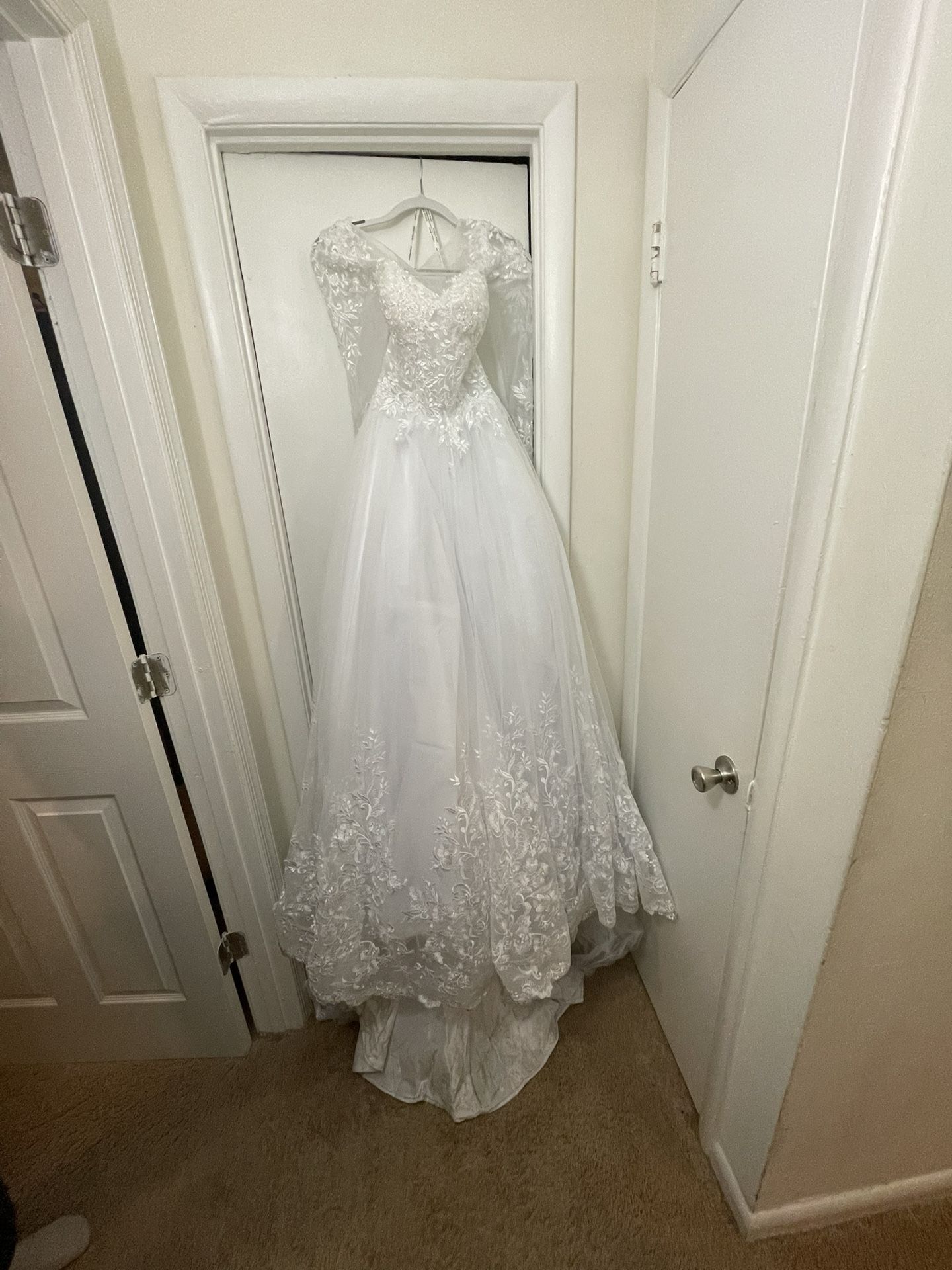 For Sale Deklaire Bridal