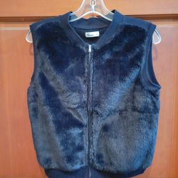 Girls Vest Size 14/16