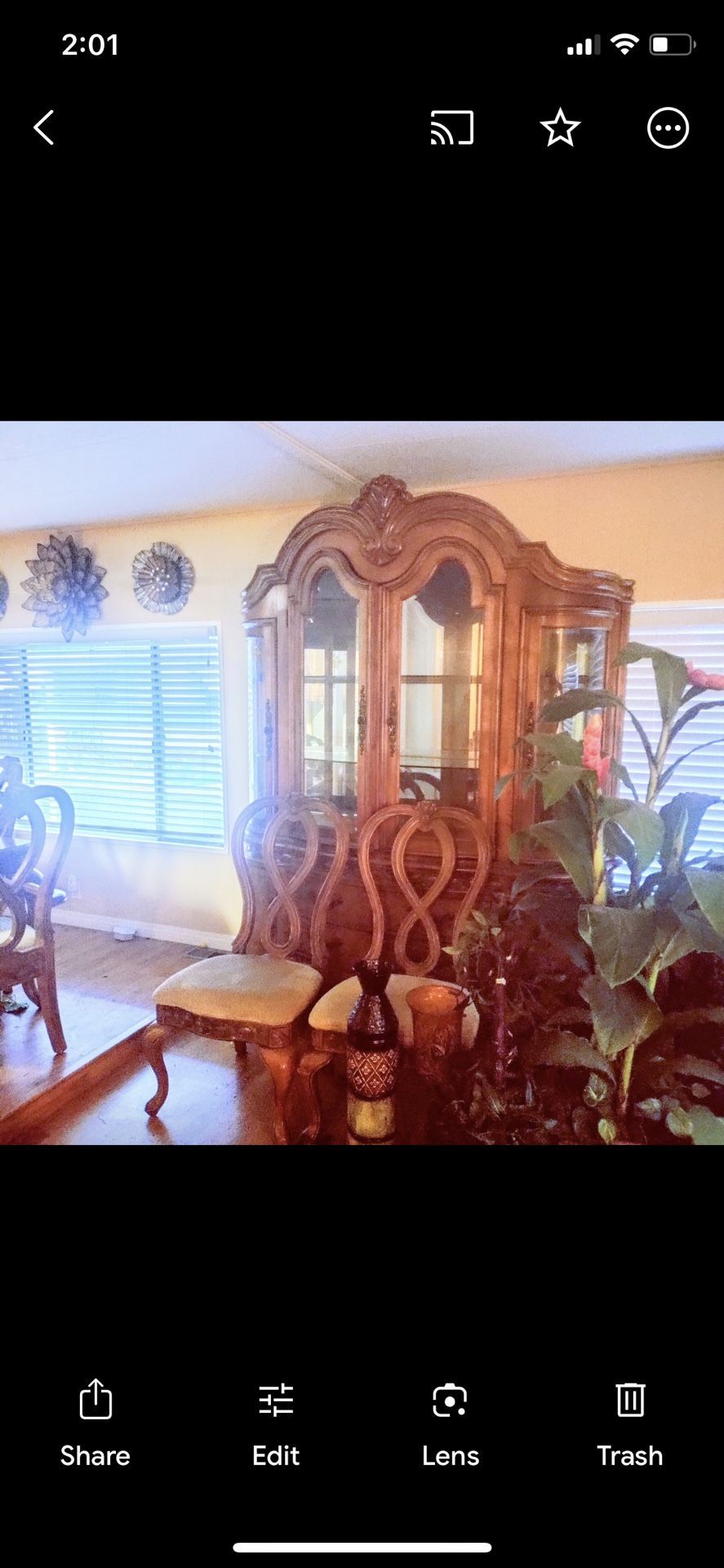 Broyhill China Cabinet Light Oak
