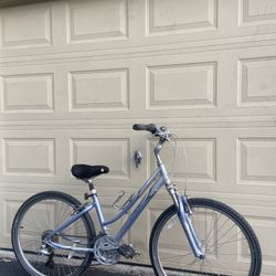 Giant Sedona Comfort Bike – Step-Thru Bicycle - 14” frame - Aluminium