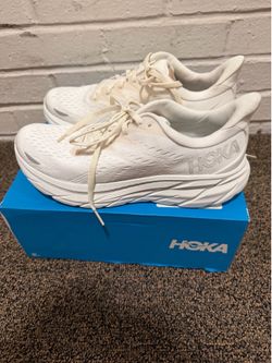 Hoka women’s Clifton