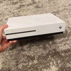 Xbox One S With New Controller 