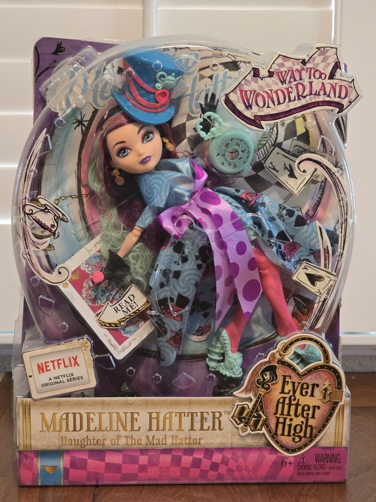 Ever After High Way Too Wonderland Madeline Hatter (NIB)