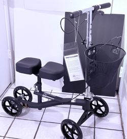 This Roscoe Medical Knee Scooter