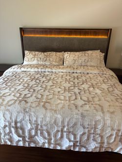 KING BED FRAME,PLATFORM,DRESSER