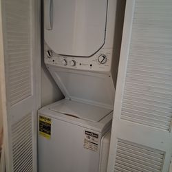 GE Stacked Washer/Dryer Set